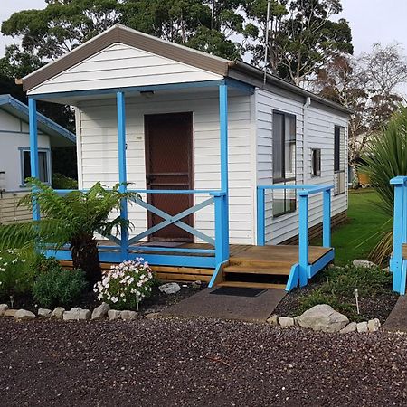 Strahan Retreat Holiday Park Hotel Room photo