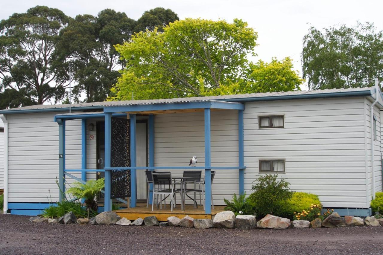 Strahan Retreat Holiday Park Hotel Exterior photo