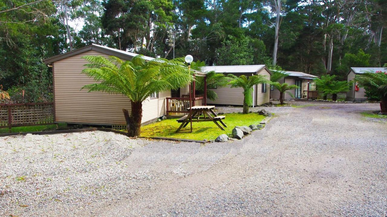 Strahan Retreat Holiday Park Hotel Exterior photo