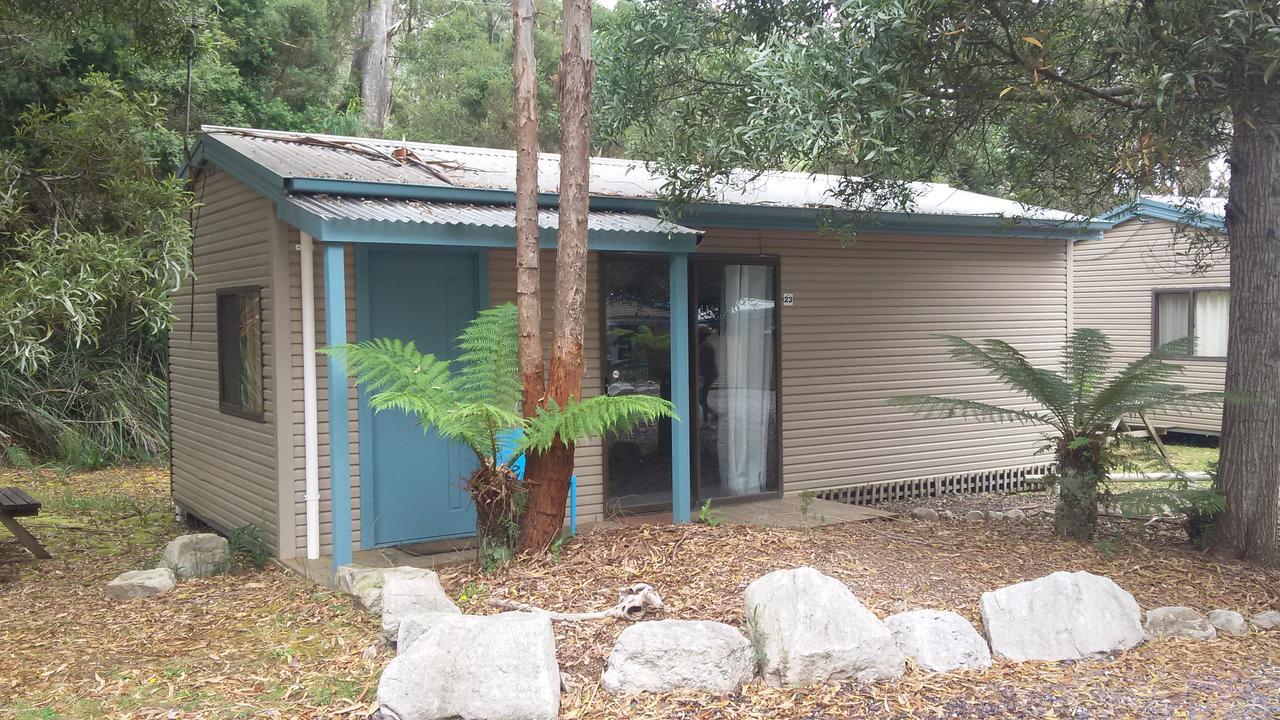 Strahan Retreat Holiday Park Hotel Exterior photo